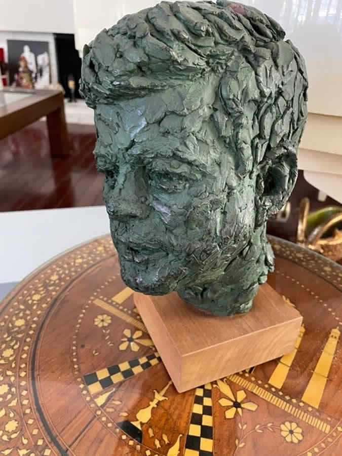 Lopez's Kennedy bust Sculpture