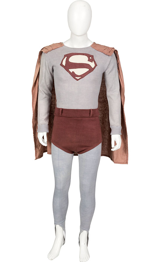  Kirk Alyn -  Superman costume