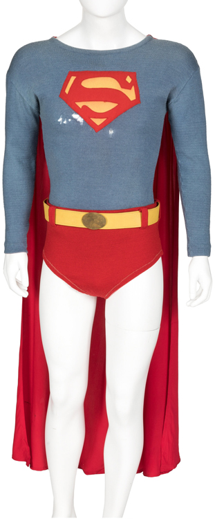 costume